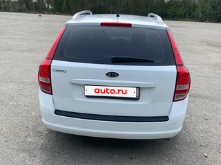 2011 Kia Ceed I Рестайлинг, белый, 800000 рублей, вид 3