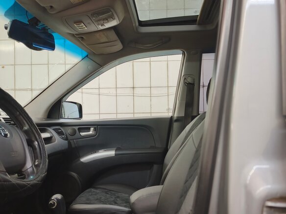 2006 Kia Sportage II, серебристый, 730000 рублей - вид 13