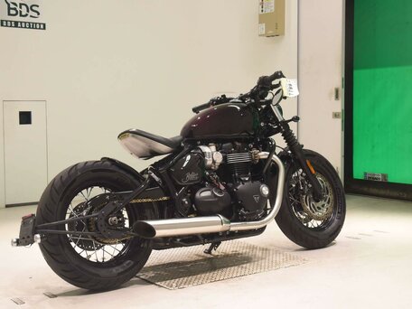 2024 Triumph Bonneville Bobber, красный, 1500000 рублей, вид 5