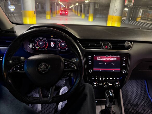 2014 Skoda Octavia III (A7), синий, 1600000 рублей - вид 8