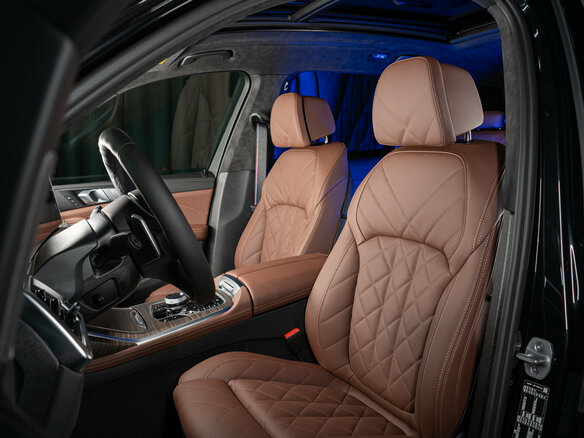 2026 BMW X7 40d I (G07) Рестайлинг, чёрный, 18490000 рублей - вид 10