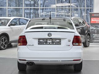 2018 Volkswagen Polo V Рестайлинг, белый, 1049000 рублей, вид 5