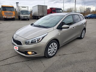 2014 Kia Ceed II, серебристый, 870000 рублей, вид 1