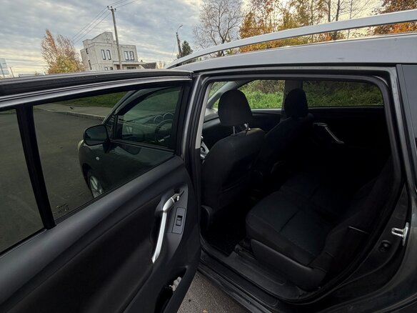 2012 Toyota Verso I, серый, 850000 рублей - вид 12