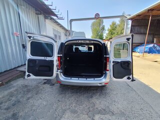 2013 Lada (ВАЗ) Largus I, серебристый, 350000 рублей, вид 3