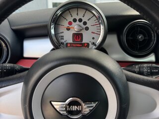 2010 Mini Hatch Cooper II (R56) Рестайлинг, красный, 807000 рублей, вид 5