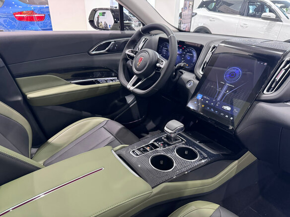 2026 Hongqi HS3, зелёный, 4610000 рублей - вид 13