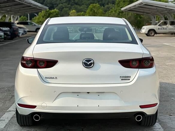 2021 Mazda 3 Axela IV (BP), белый - вид 10