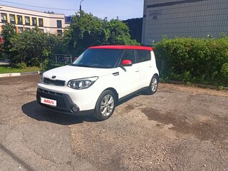 2016 Kia Soul II Рестайлинг, белый, 1300000 рублей, вид 1