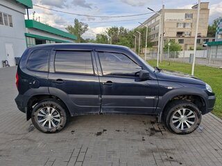 2014 Chevrolet Niva I Рестайлинг, чёрный, 700000 рублей, вид 4