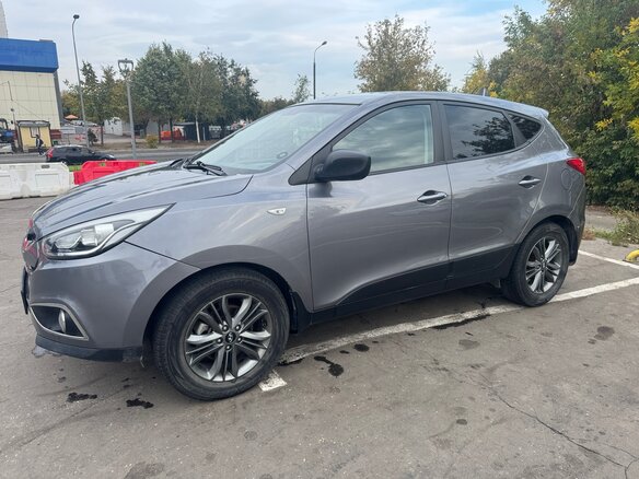 2014 Hyundai ix35 I Рестайлинг, серый, 999999 рублей - вид 4