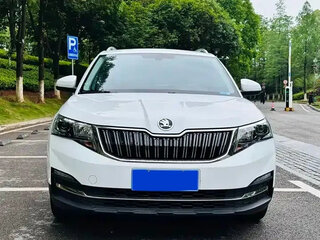 2022 Skoda Kamiq I (China Market), белый, 1350000 рублей, вид 2