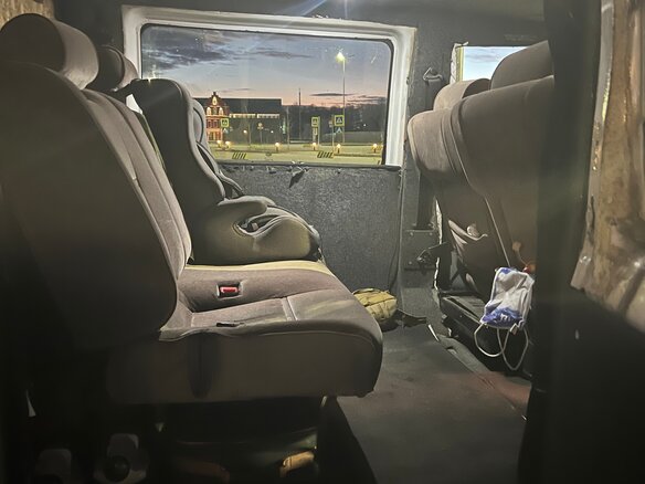 2011 Ford Transit, бежевый, 1300000 рублей - вид 4