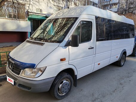 2017 Mercedes-Benz Sprinter Classic, белый, 2610000 рублей, вид 2