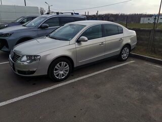 2010 Volkswagen Passat B6, серебристый, 1100000 рублей, вид 2