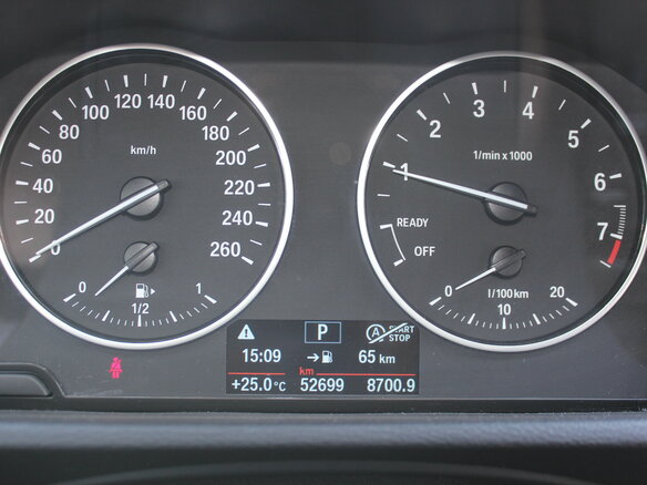 2017 BMW X1 18i sDrive II (F48), серебристый - вид 18