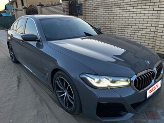 2020 BMW 5 серии 520i VII (G30/G31/G38) Рестайлинг, серый, 4700000 рублей, вид 4