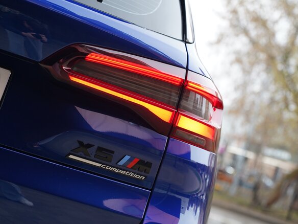 2020 BMW X5 M Competition III (F95), синий, 10555000 рублей - вид 17