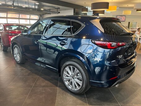 2025 Mazda CX-5 II Рестайлинг, синий, 5600000 рублей, вид 4