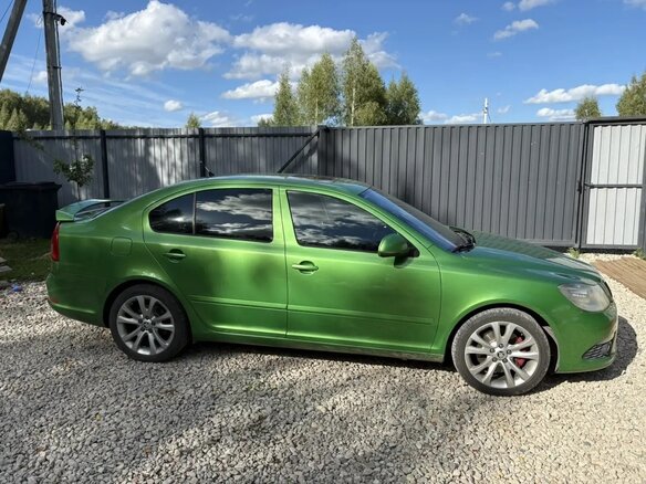 2012 Skoda Octavia RS II Рестайлинг, зелёный, 1180000 рублей - вид 2