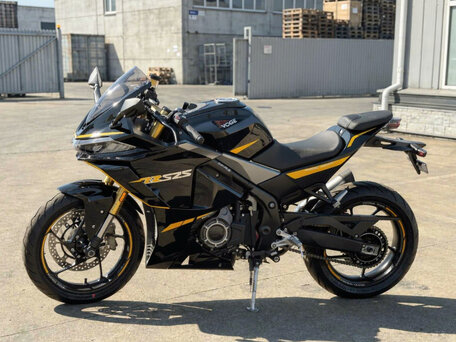 2026 Voge 525RR, красный, 493300 рублей, вид 3