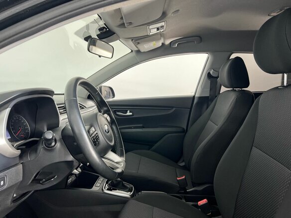 2021 Kia Rio X IV Рестайлинг, чёрный - вид 14