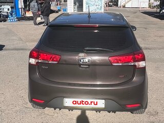 2016 Kia Rio III Рестайлинг, коричневый, 699000 рублей, вид 4