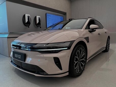 2026 Zeekr 007 GT 103 kWh, розовый, 7750000 рублей, вид 1
