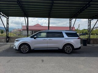 2021 Kia Carnival IV, серебристый, 3990000 рублей, вид 3