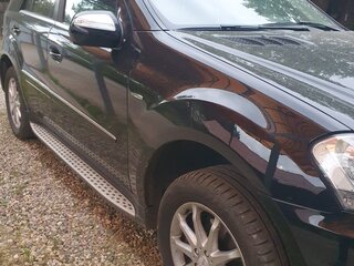 2009 Mercedes-Benz M-Класс 300 II (W164) Рестайлинг, чёрный, 1350000 рублей, вид 2