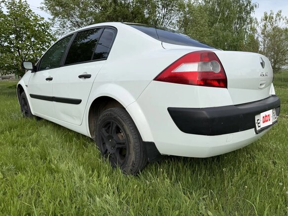 2004 Renault Megane II, белый, 270000 рублей - вид 5