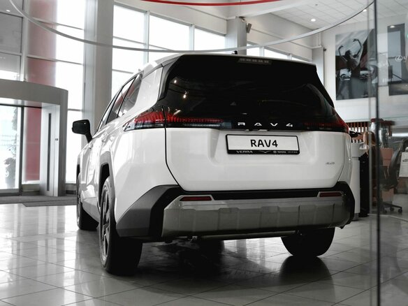 2026 Toyota RAV4 VI (XA60), белый - вид 6