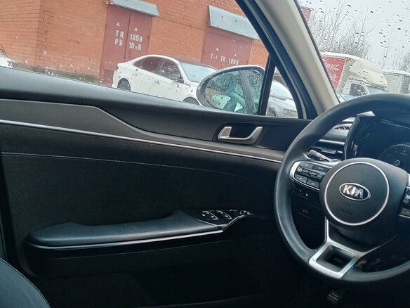 2020 Kia K5 III, белый, 2000000 рублей - вид 5