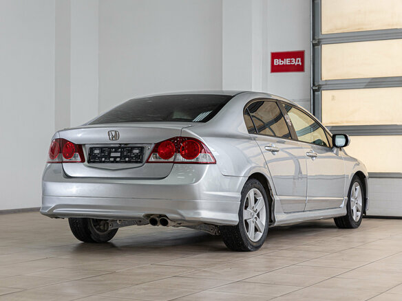 2006 Honda Civic VIII, серый, 500000 рублей - вид 5