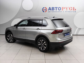 2020 Volkswagen Tiguan II, серый, 2998000 рублей, вид 2
