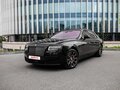 2023 Rolls-Royce Ghost Black Badge II (Series I), чёрный, 33000000 рублей - вид 2