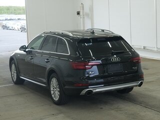 2018 Audi A4 V (B9), чёрный, 1380000 рублей, вид 2