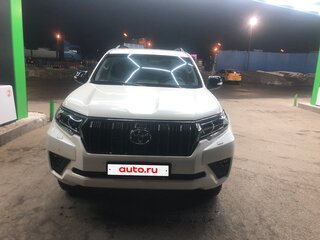 2021 Toyota Land Cruiser Prado 150 Series Рестайлинг 3, белый, 6650000 рублей, вид 2