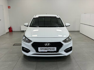 2019 Hyundai Solaris II, белый, 1120000 рублей, вид 2