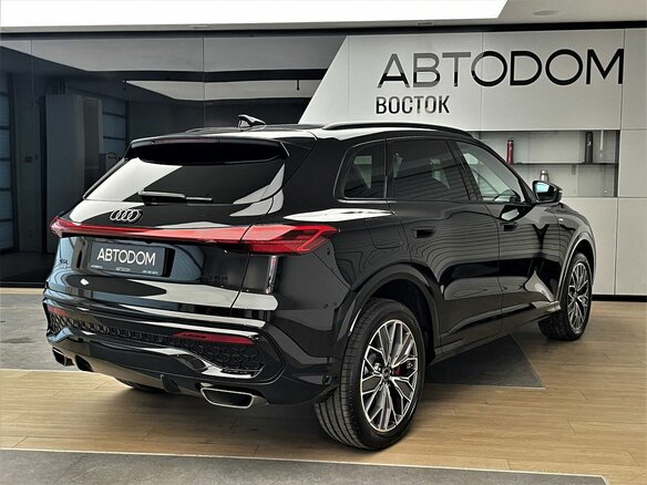 2026 Audi Q5 L III (GU), чёрный, 6550000 рублей - вид 5