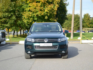 2011 Volkswagen Touareg II, зелёный, 1597890 рублей, вид 2