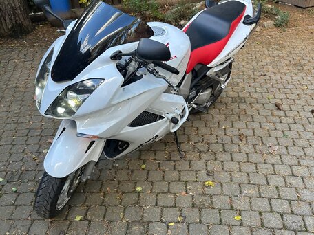 2005 Honda VFR 800, белый, 300000 рублей, вид 5