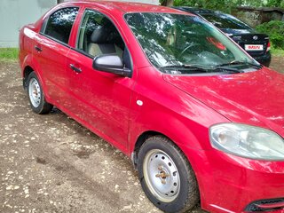 2011 Chevrolet Aveo I Рестайлинг, красный, 370000 рублей, вид 2