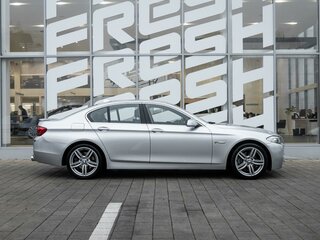2012 BMW 5 серии 520i VI (F10/F11/F07), серебристый, 2100000 рублей, вид 5