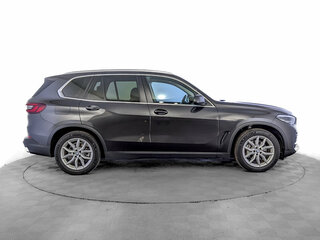 2020 BMW X5 25d IV (G05/G18), чёрный, 5150000 рублей, вид 4