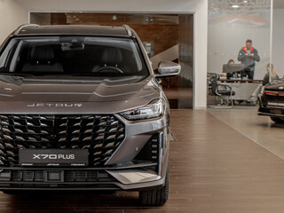 2026 Jetour X70+ I Рестайлинг, серый, 3399000 рублей, вид 5