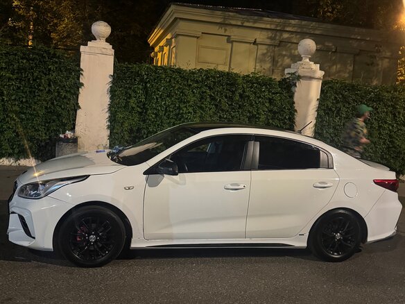 2019 Kia Rio IV, белый, 950000 рублей - вид 4