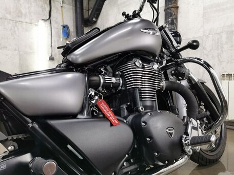2014 Triumph Thunderbird Storm, серый, 1000000 рублей, вид 3