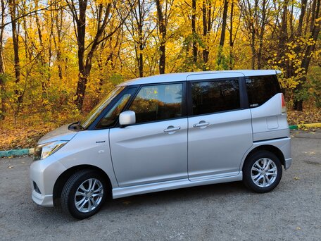 2015 Suzuki Solio II Рестайлинг, серебристый, 845000 рублей, вид 1