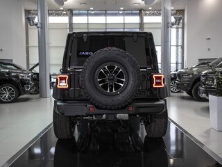 2026 Jeep Wrangler IV (JL) Рестайлинг, чёрный, 17303579 рублей, вид 4
